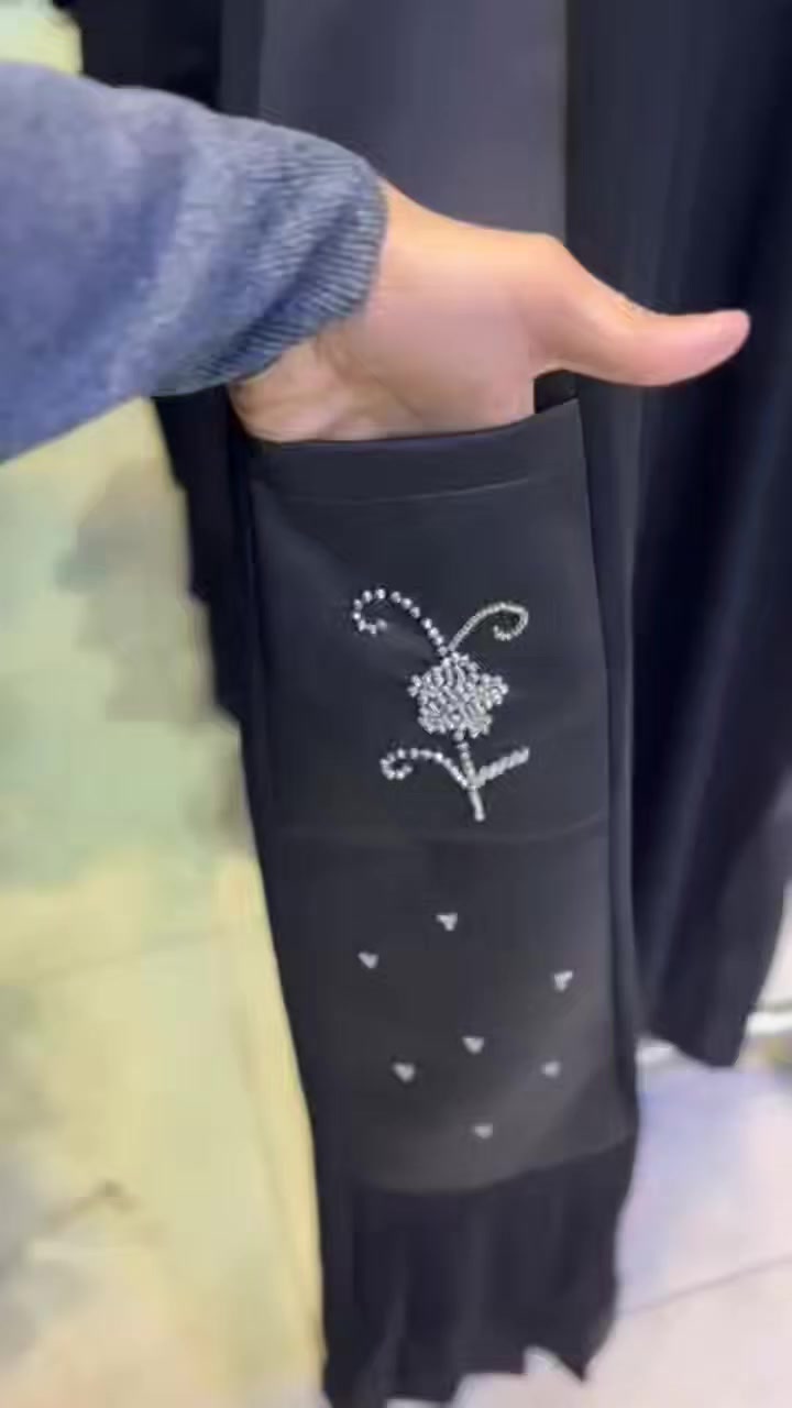 🧿﷽ وعلى الله توكلنا 🧿
😍#جديدنا_وصل😍 

 😍عبايه الإسلامية 😍

😍😍ماركه شك الكوتيه 😍😍

#الخامايه__ توب ❤
😍😍😍😍😍😍😍😍😍
القياس. من ٤٠ لحد ٤٨
😍😍😍😍😍😍😍😍😍😍
التوصيل لجميع المحافظات العراق 🚗🚗

عنوان/ واسط/ صويره/  حي زهور /مقابل مدرسه الانتصارات باب رئيسي 
واتساب ***********
