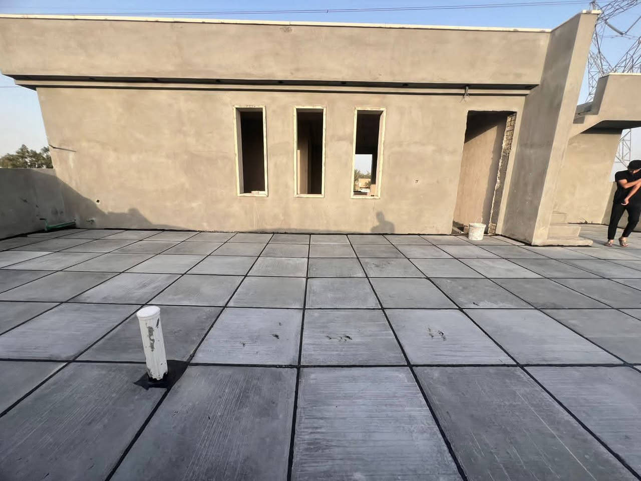 السلام عليكم لدينا شغل شتايكرالمتر9لدينا شغل وزكام المتر خمسه ونص لدينا اضافه ماستك المتر 2000 دينار
***********
