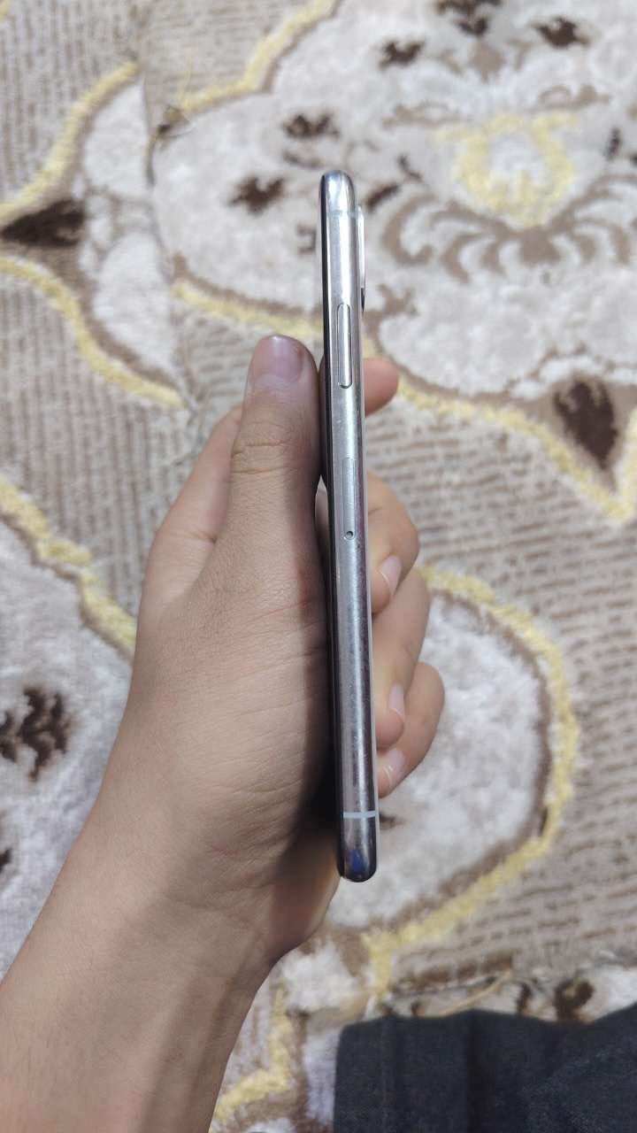 السلام عليكم ايفون اكس عادي
ذاكره 256 

 بطاريه 93 امبداله اصليه 

بالشاحن كلش زين 

امبدال شاشه gx فد نوب زينه 

الكامره اول اكس بيها رجاج و اكس الثاني كلش زينه 

السعر 125 بي مجال قليل 

مكاني موصل 

التوصل/*********** او خاص
