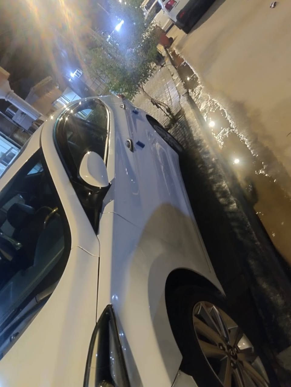سلام عليكم الانترا موديل 2015 فول مصفات مكينه 1800 تبريد قطعتين حداديه تخم تاير سياره جاهزه رقم بصره بيه قطعتين صبغ جاملغ خلفي و امامي السعر 110 مكاني بصره دور الشرطه ***********
