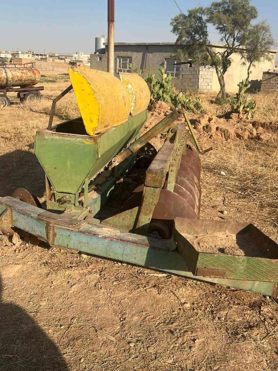 دسك عشره البيع مكلف بنشر ***********     ***********
