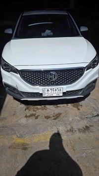 سيارة MGZS موديل 2020 سيارة نظيفة بيها طختين موضحة بالصور سيارة ماشية ...