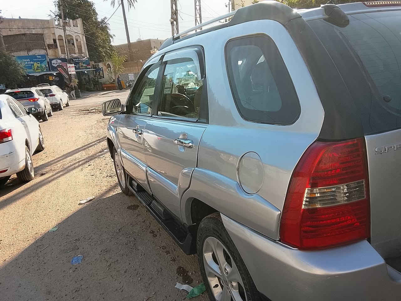 كيه سبورتج خليجي مديل 2009
نضيفه مال جناي ساره حلوه مصبوغه حزام اثر جراد فقط بدون دواخل التفاصيل اكثر متواجد عل فيس 
او رقم ***********
