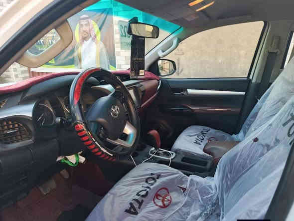 السلام عليكم تويوتا هايلوكس موديل 22 رقم مثنى السياره بها قطعتين تبديل اصلي الباب وجاملغ السبب شخط  بدون دواخل فول مواصفات جديده بمعنى الكلمه ماشيه 100 باسمي والباقي كفاله عامه على السونار بيع ومراوس ماكينه اربعه سلندر
السعر 290 بيها مجال بسيط 
تلفون ***********
العنوان ذي قار 
الفجر
