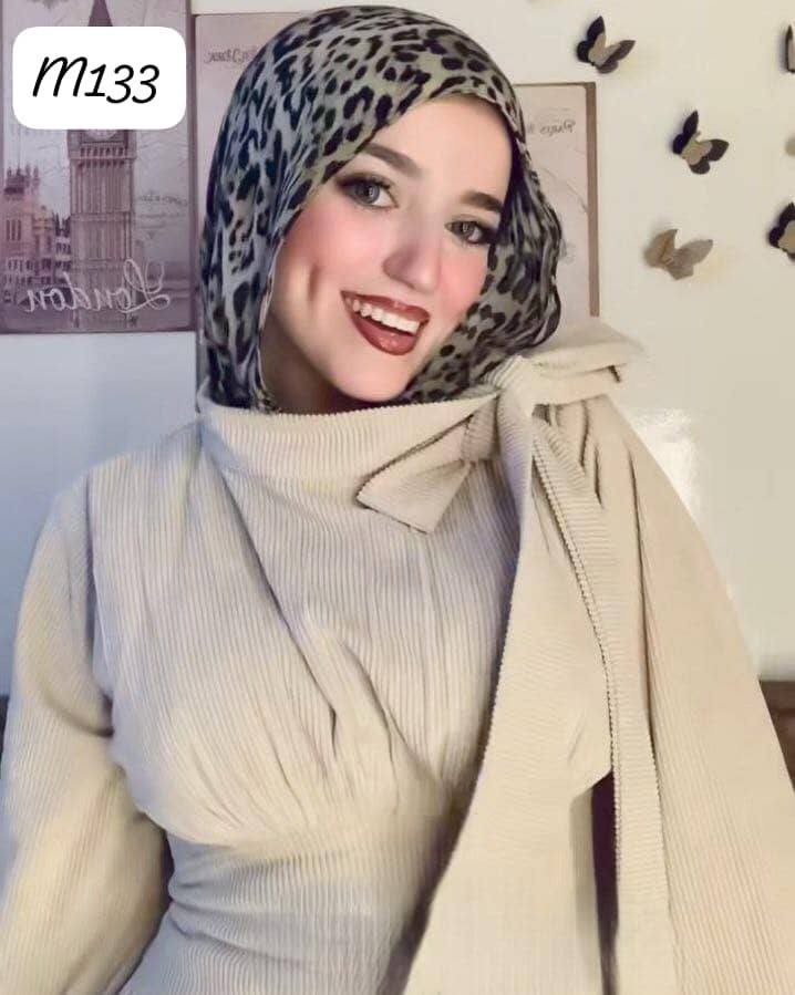 *ستايل تركي فخم 🥳❤️*
*الفستان التريند صار متوفر عناا 🫣* 
 *ولا أجمل من هيك قطعة 😍* 
 *مهتمين بكل تفصيلة فيه 💙* 
 *قماش شانيل مخمل محزز 🤩* 

*القبة ربطة عنق ريبون جانبية 🎀 آخر موضة* 😍

 *كمام باف والخصر شواطة ربط من الخلف لتشدي ع حسب رغبتك*

*فستان كلوش من تحت*
*طول 135 140 للكاحل*

 *القياسات فري* 
38 40 42 44 46

*السعر  250الف
M133


**إذا كنت صاحب هذا الإعلان وتريد حذفه لأي سبب، رجاءا أرسل رسالة إلى الدعم الفني**