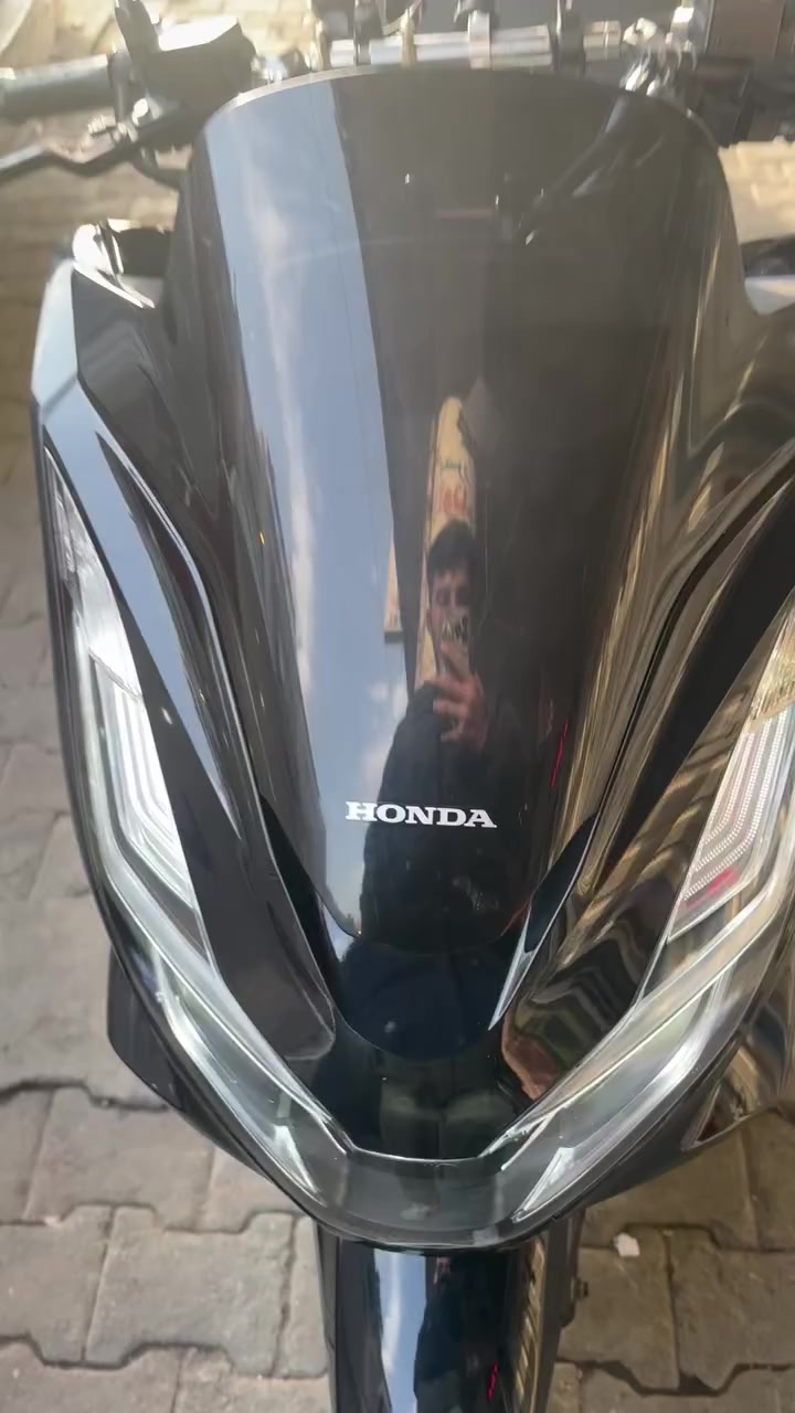 سلام عليكم بي سي اكس يابانية 🇯🇵🎌
مكفولة كفالة عامة ماشية 25 الف 
بصمات ثنين بيها 
السعر 25 $ بيها مجال 
العنوان شارع كفاح 
***********
