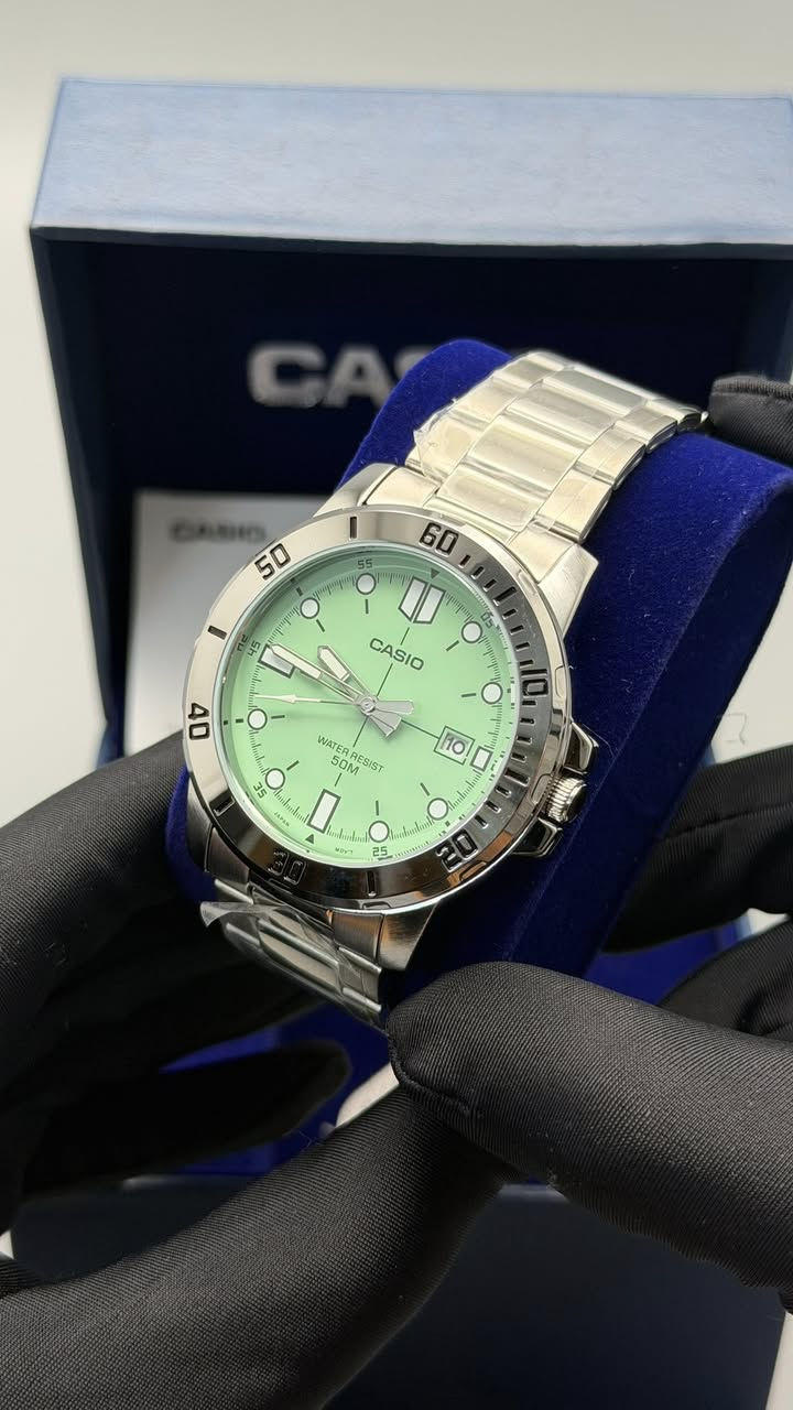 ساعة CASIO الأصلية
تصميم شبابي عصري بلون مميز وواجهة جذابة تناسب الاستخدام اليومي.

المواصفات:

* حركة Quartz أصلية عالية الدقة
* هيكل وسوار ستيل مقاوم
* مقاومة للماء WR50
* عرض للتاريخ
* لون Mint مميز وراقي
* خفيفة وعملية للاستخدام اليومي
* أصلية وكالة مع إمكانية الفحص قبل الاستلام

السعر: 85,000 دينار عراقي

للتواصل والاستفسار واتساب:
***********
