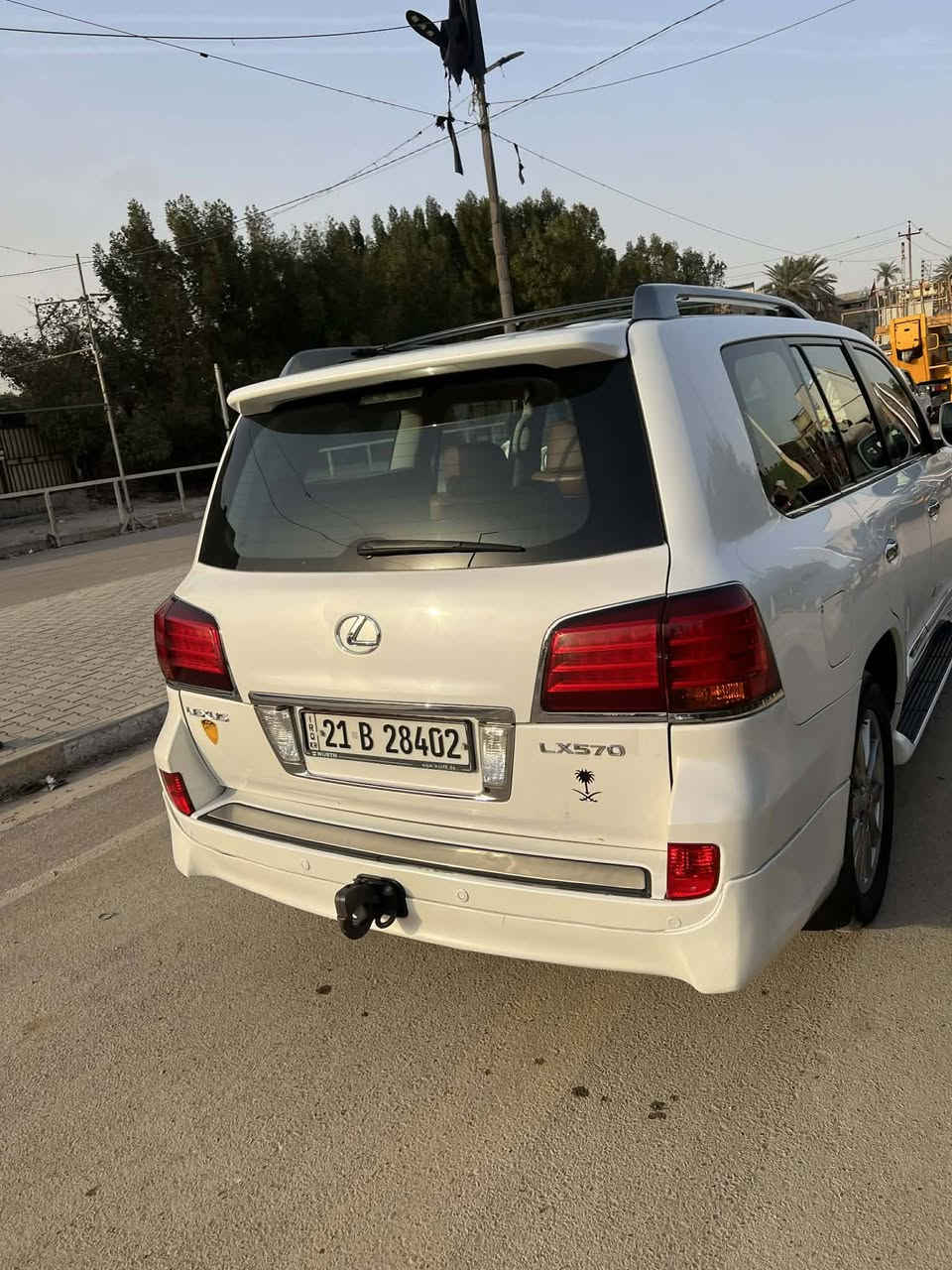 لكزز موديل 2011 فول مواصفات رقم اسليمانيه 
كفاله عامه عده شبر بل صندوق صبغ وبارد بل جاملغ هم كد شبر 
مواصفات الاكزز معروفه فول للخير 
صدر مكينه بلاديه كير تخم تاير تراي يخبل كلشي شغال بيهه على وضع الابلدي منقصهه اي شي ماشيه ٢٨٠ وقابل للزياده السياره مال جناي تحويل ثاني يوم 
السعر المطلوب315$  وبيهه مجال 
عنوان بغداد الجديده النعيريه للمزيد من المعلومات الاتصال بل رقم ***********
