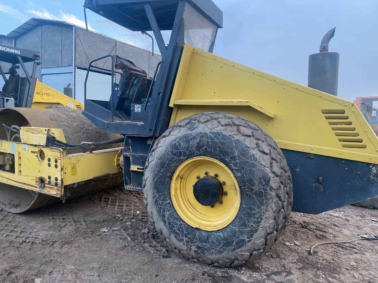 سلام عليكم حادلة بوماك منفيست بصره 211 )***********(***********
