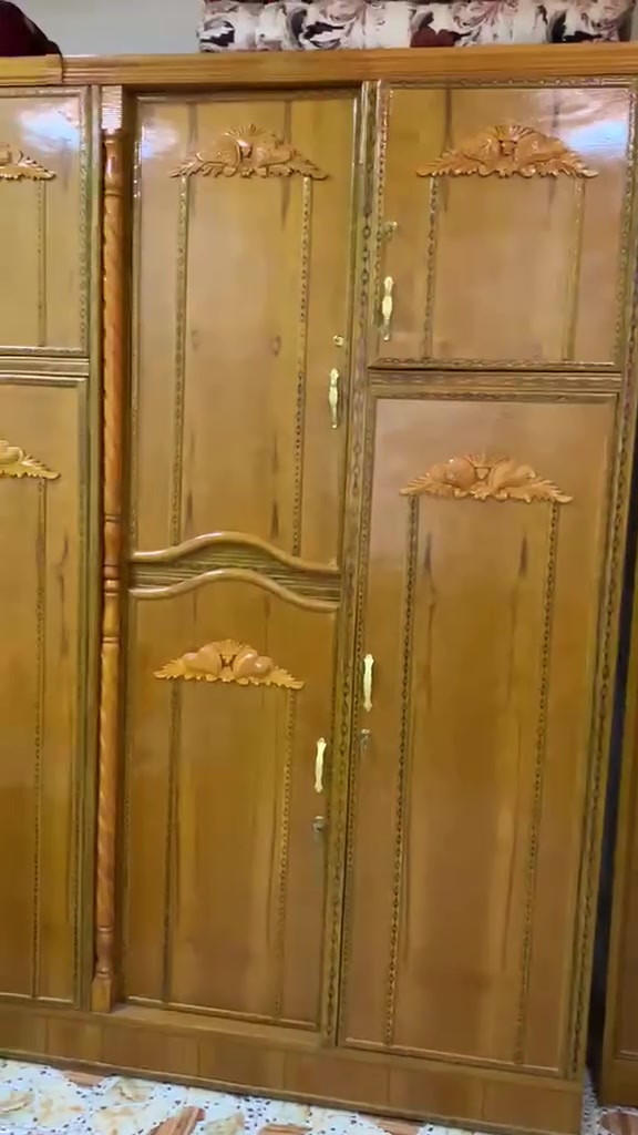 السلام عليكم
غرفه نوم عراقي
اي ضرر مابيهه
الكنتور ٦ بيبان كامله اي نقص مابيهه
استعمال أقل الشهرين للبيع السعر
٦٥٠ وبيهه مجال قليل
الاستفسار***********
