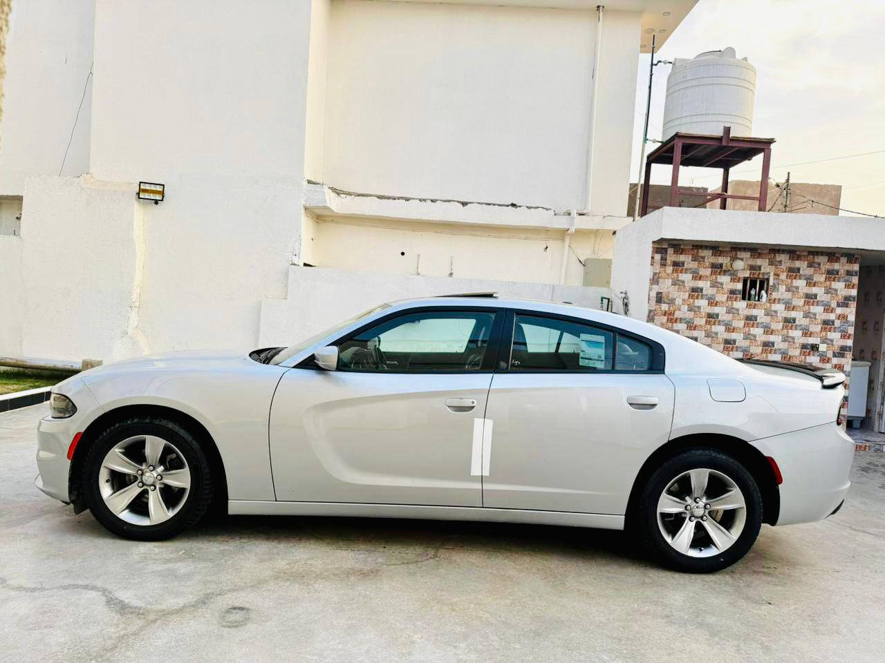 جارجر موديل ٢١ وارد أمريكي فول مواصفات واحد على واحد ٦ سلندر ٣٦٠٠ ماشيه ٧٥ حادث جاملغ وبنيد شواطي كفاله عامه حادثه سطحي رقم نكليزي جديد بسمي تحويل مباشر السياره جديده ومال جناي استخدام شخصي برغي مابيه نقص السعر ٢١٨ وبيه مجال مكاني حله بكرلي للستفسار *********** 
V B
