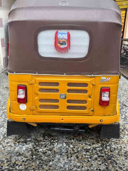 ألسلام عليكم تكتك للبيع مديل 2018 شهر 12 أوراق المصطفى كاملات كشر مكفوله من الصبغ والضربه المعجون  بيه شوي بل صفحه مكينه ناعمه تخبل السعر 3400 😍***********
