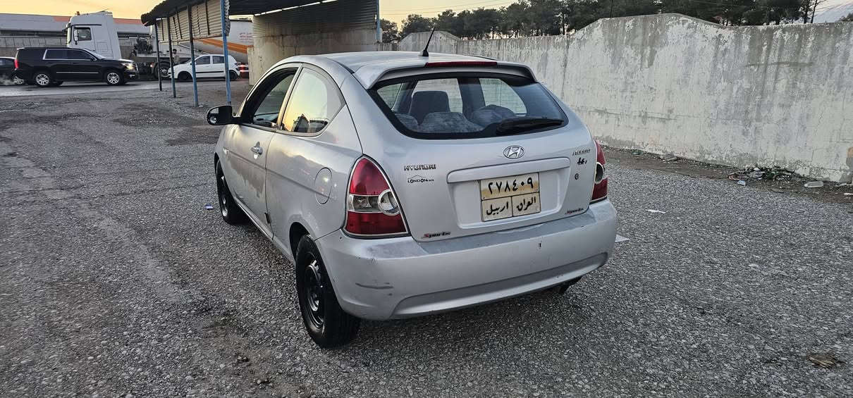 سڵاو 
هۆندای اکسێنت، 2010 اوتۆماتیک، سلڤەر، ڕەقەم هەولێر،مەکینە گەورە،دوو دەرگایە،بەشەرتی گێڕو مەکینە و تبريد و تحويل و غرامه و هەموو شتێک...
تەنها دەرگای سایەق بۆیاخە،زۆر پاک و جوانە، 
57$ و معامەلە لە سلێمانیە.***********
*********** السليمانية, العراق
