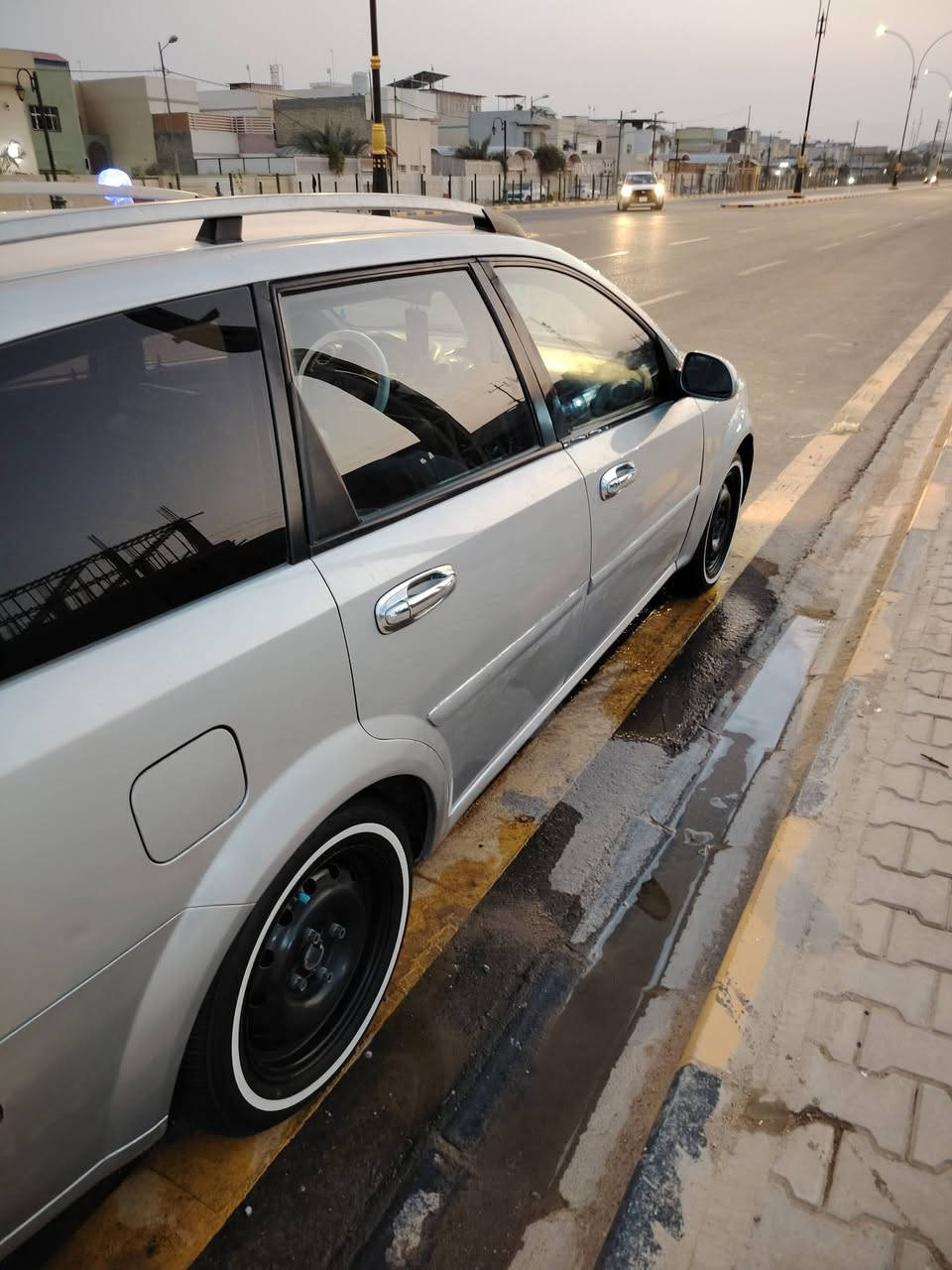 السلام عليكم اوبدره ساسوكي سياره مكفوله منو الضربه فقط مصبوخه حزام جماليه كير مكينه خير من الله حدايه جديده تبريد ثلج سعر 60وبيهه مجال حك الجيه مكان نجف رقم ***********
