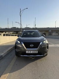 من رخصة الادمن   للبيع نيسان روج 2023 sl awd  السياره فول مواصفاة    ب...