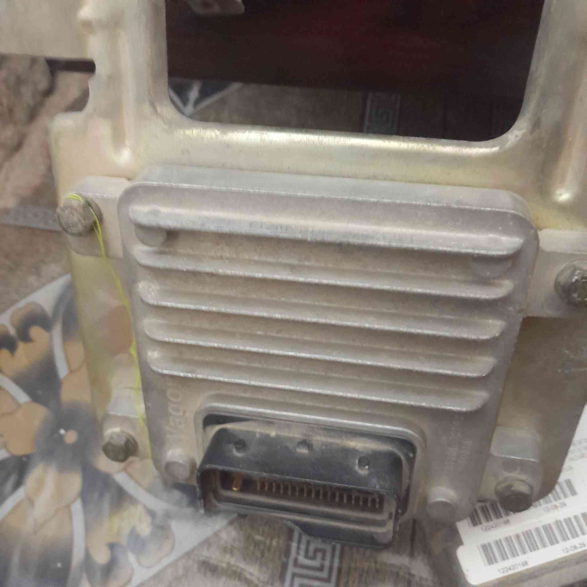 سلام عليكم عندي ضفيره وعقل وسكيوريتي ولاخر ماعرفته شنو مال ليفان تفصيخ الله يشهد فصخت سيارتي وبعته وبقن ذني اريد ابيعهن رخيصات وهذه رقمي ***********
