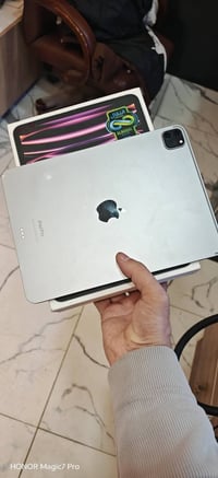 ايباد M2 • الجيل ٤ • بطاريه ٩٠٪
