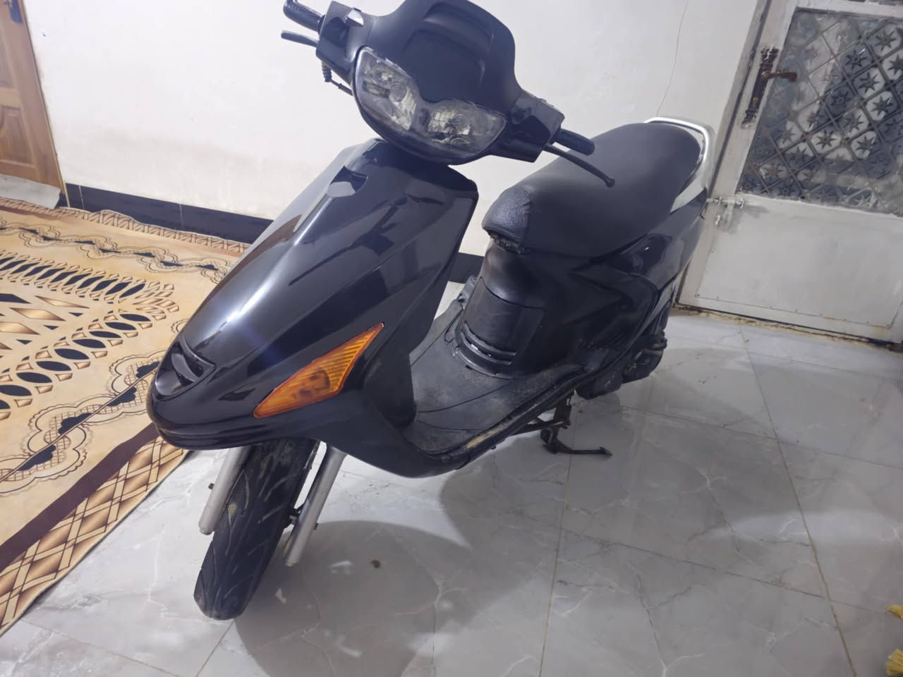 سلام عليكم فراشه فحل ياباني  للبيع حاويه
مكفوله من برغي مامفتوح صار فتره من طالعه من حاويه سلف هندر كله شغال السعر 550وبيه مجال بسيط العنوان كربلاء حي العسكري 
***********
