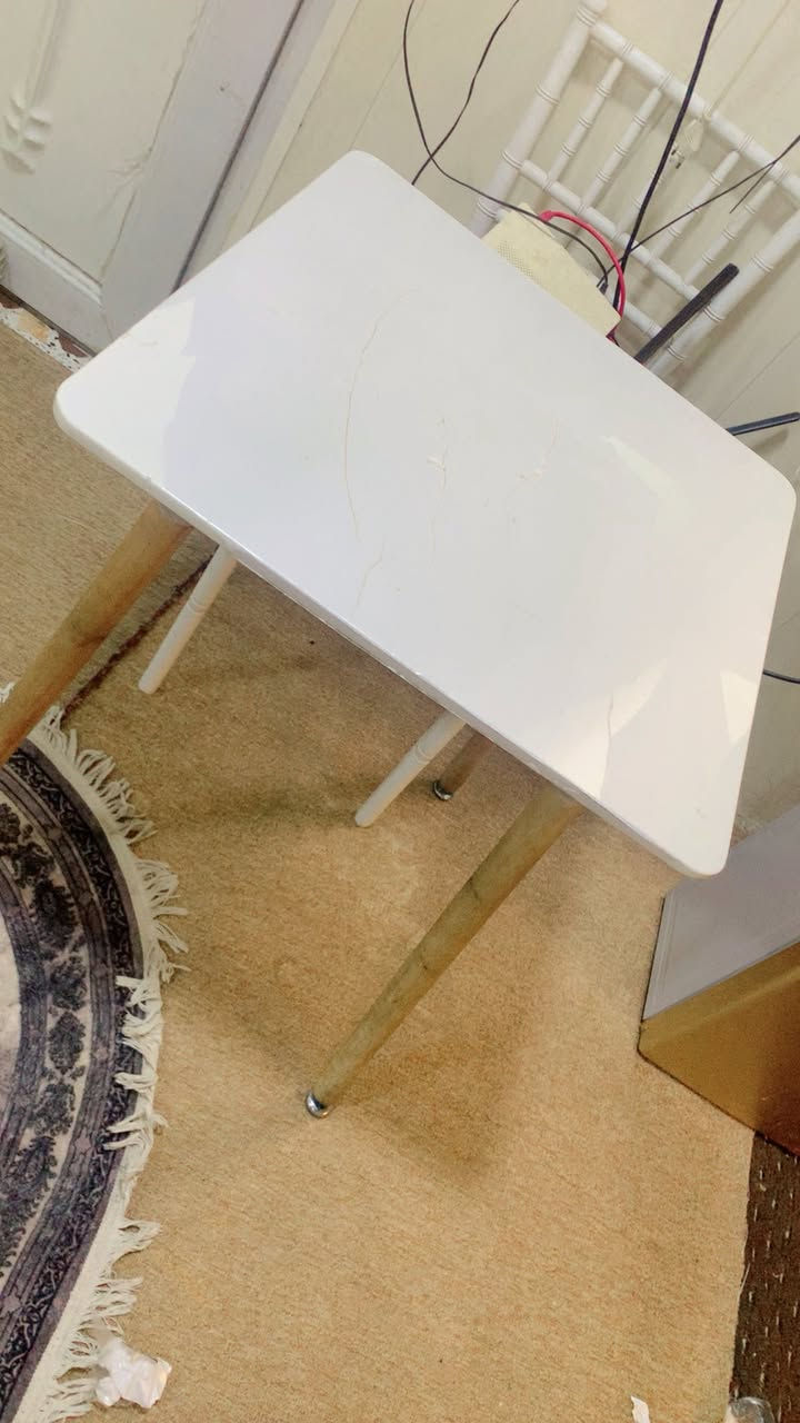 ميز طعام مربع للبيع بدون كراسي
السعر 35 الف
مكاني بغداد


**إذا كنت صاحب هذا الإعلان وتريد حذفه لأي سبب، رجاءا أرسل رسالة إلى الدعم الفني**