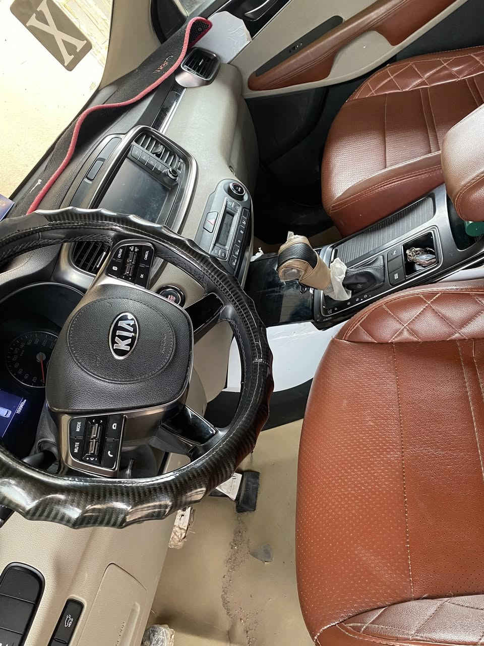 السلام عليكم سورنتو خليجي مديل 2020 كفالة السيارة جاهزة من كلشي ستة سلندر بصمة المواصفات المعروفة رقم بصرة السعر 267 للاستفسار *********** مكاني البصرة حقل مجنون
