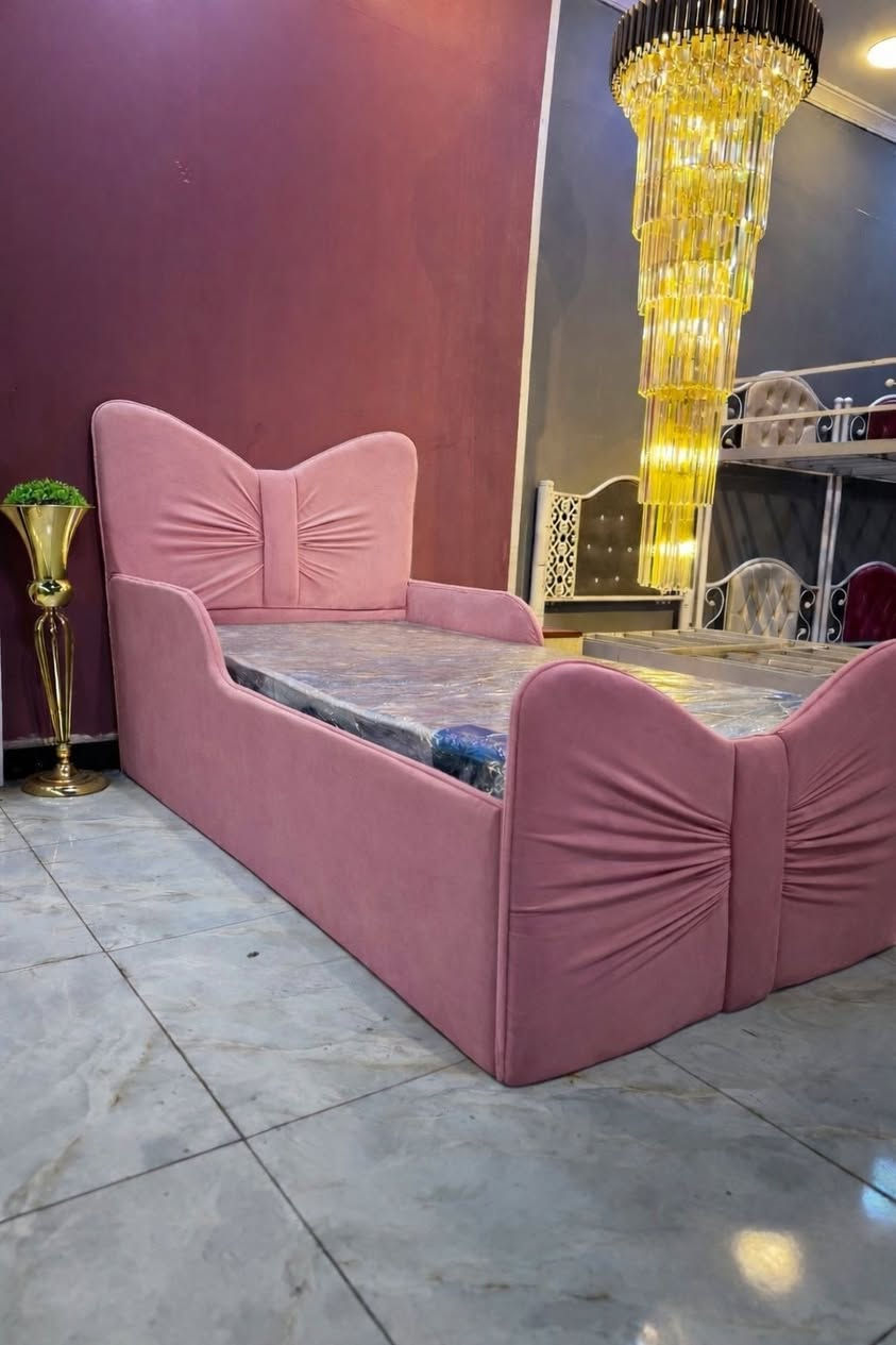 🪵 سرير نفر دوشمه خشب 🪵
متانة تحس بيها من أول لمسة 💪
خشب قوي وثابت يضمنلك نوم مريح وهدوء تام 😌
✔️ تصميم عملي يناسب كل المساحات
✔️ جودة تدوم سنين
✔️ شكل أنيق يضيف لمسة دافئة لغرفتك
اختيار مثالي للي يحب البساطة والقوة بنفس الوقت ✨
للطلب والاستفسار راسلنا خاص 📩


**إذا كنت صاحب هذا الإعلان وتريد حذفه لأي سبب، رجاءا أرسل رسالة إلى الدعم الفني**