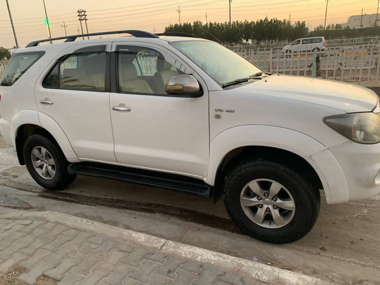 فورجنر 2006 محرك 6سلندر مامفتوح لا تبخير ولا تنقيص تبريد قطعتين سياره مامفتوح بيهه شي فقط بيهه صبغ بالبنيد شاشه اندرويد تخم تاير جديد مكاني البصره السعر155بيهه مجال بسيط سنويه مجدده ل29  
***********
