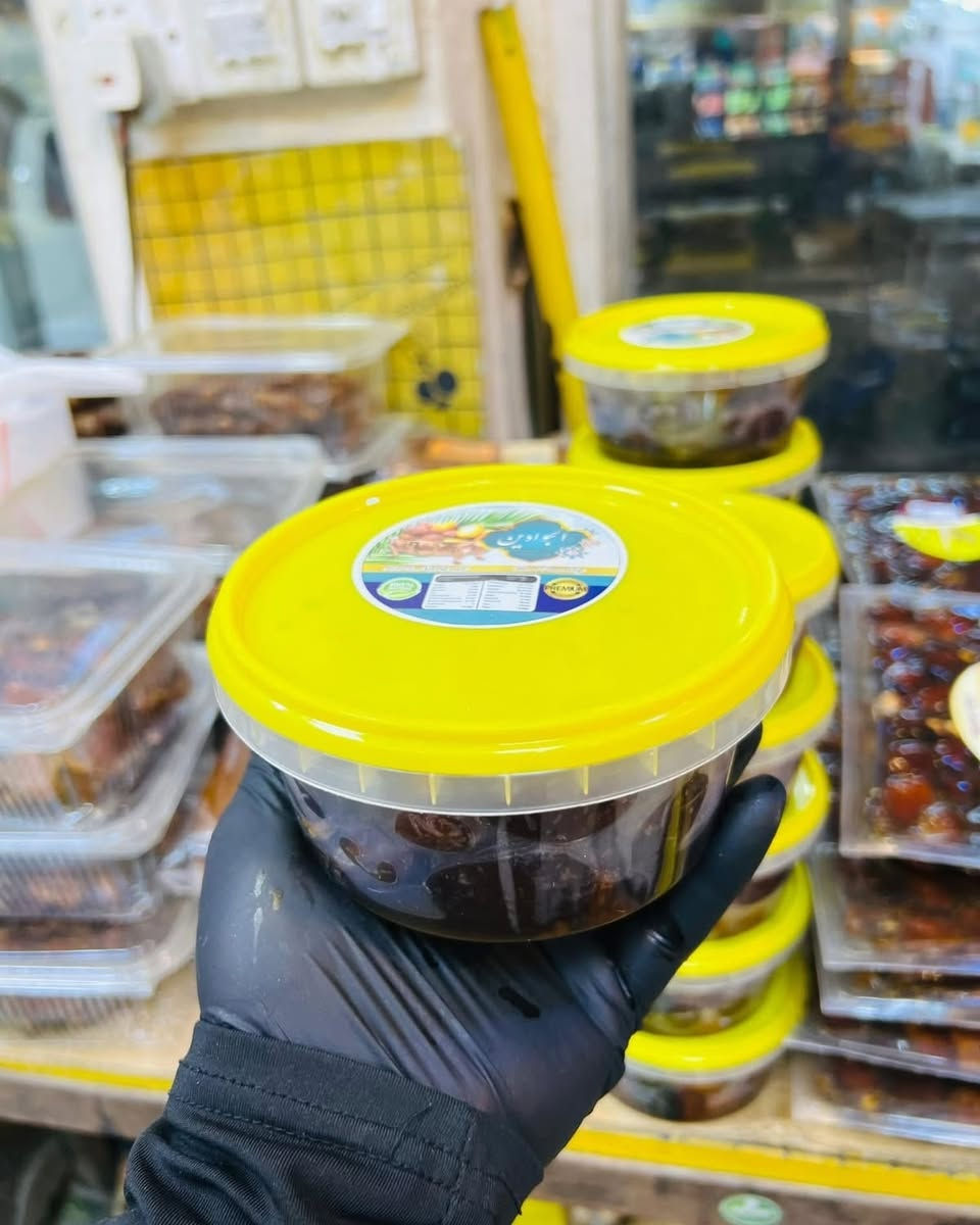 🟢🌿 بفضل الله توفّر المسواك الجديد 🌿🟢
📦 خدمة توصيل + بيع مباشر
🗓 الأسعار ليوم الاثنين    29 / 6 / 2026

🟠🧅 خضروات
🍅 طماطة عراقية 750 
🍆 باذنجان عراقي 1000 
🥔 بطاطا عراقية 1000
🟡 بصل أصفر: 1000 
⚪ بصل ابيض 1000
🩸 بصل احمر 1000
🥒 خيار عراقي 1000
🧅 بصل دولمة 1500

  🥕 جزر اصفر 1250

🥬 خس ايراني 1500

🥬 لهانة بيضة: 1000
🥬 لهانة حمرة: 1000
🥦 قرنابيط 1500

🫑 فلفل اخضر بارد 1500
🌶️فلفل حار 2000

🫛 باميا    كيلو 2500

🔴🍉 فواكه

🍉ركي ااحمر ك 750
بطيخ مخطط عسلي 1000

🍌 موز   : 2000

♥️ رمان افريقي   6000

🍐 عرموط عراقي 2000

🍏 سفرجل: 5000
🥑 افكادو 8000

🍋ليمون اصفر افريقي 3000 

🍊 برتقال مصري 1500
🍊 لالنكي مصري 2000

🍎 تفاح
🔴 تفاح أحمر: 1500
🟡 تفاح أصفر: 2000
🍯 تفاح سكري: 3000🇮🇹

🟣🍓 فواكه مميزة

تين عراقي كيلو ب 9000
🍒كرز كيلو ب 5000 
🍑 مشمش اردني   2500
🍐 عرموط عراقي 2000

🍑 خوخ  مسكي 1500
🍑 خوخ كعكي 2500

🍑 الو احمر 2000
🍑 الو اصفر ذهبي 2000
🍑 الو باذنجاني عراقي 2500

🫒 تفاح ازغار  1500

🍇عنب اسود عراقي 1500
🍇عنب اسود عسلي 3500
🍇 عنب اخضر بدون نوى 3500

 🥭 منكا يمنية 6000
🥝 كيوي علبة: 1000

🟤🌴 تمر ومشتقاته

🌴 رطب الجوادين علبة 2500.
🌴 تمر باكيت وزن كيلو 4000
🌴 تمر قطع ثواب كيلو 6000
🌴 تمر  كيميا باكيت 3000
🌴 تمر نبوت سيف سعودي 3500
🌴 تمر الحرمين 1250
🌴 تمر شويثي كيلو 3500
🌴 تمر منزوع النوى 1250
🌴 عجينة تمر مدكوكة 1500
🌴 كرات التمر بالسمسم 1500

🔴🥩 لحوم ودواجن

🥩 لحم عجل: 14000
🥩 لحم عجل شرح: 16000
🍖 لحم عجل مثروم: 15000
🍖كسور عجل فراسم 7000

🐓 دجاج حي كبار مع الذبح والتنظيف: 8500
🍗 أفخاذ / صدر / أجنحة (ذبح): 6000
🧠 كبد مع حواصل: 5000
🍗 رجلين دجاج: 1500
🐔 راس دجاج: 1000

🔵🐟 أسماك
🐟 سمك سمتي عدل: 6000

🟡🥫 مواد غذائية ومنوعات
🌽 ذرة صفرة جاهزة: 1500
🫚 زنجبيل: 9000

🟢 دبس ورُاشي
دبس الشمس:  1500 / 3500
دبس رمان أحمر / أسود: 3000
راشي الشهباء وسط: 2500 
راشي الشهباء كبير / 5000

🥒 طرشي وزيتون
طرشي مصلاوي مدبس / حامض كيلو: 4000
نص كيلو: 2000
خيار مخلل إسباني علبة: 3000
زيتون أسود / أخضر: 2000

🧄 إضافات

ذرة حلوة مجمدة كيس 2000

حب الرمان مجمد كيس 6000
توت ازرق مجمد كيس 6000
توت احمر العليق كيس 6000

ثوم وزن درجة أولى كيلو: 5000
ثوم شريط: 1000

تمن جوكر كيلو: 2500
زيت بطل 3000
معجون رينو صغير: 1500
ورق عنب علبة 1500
بزاليا علبة: 1000
بهارات قصر التوابل بانواعها : 1000

🌿 خضرة
🌱  (كرفس، ،، ) 10 بـ 1000
   🌿 ريحان 8 ب 1000
🌿 
🌿 سلك 6 بـ 1000

📞 للحجز:
📲 *********** (اتصال / واتساب / تلكرام)
❗ لا يوجد لدينا فرع آخر
#اتسوكلي_فرع_الشطرة #توصيل #خضروات #فواكه #عروض_اليوم
