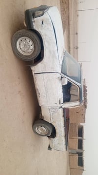 بكم 82 للبيع گير ومحرك شرط بدون رقم مكفوله دوله وعشاير السعر 9 وبيها م...