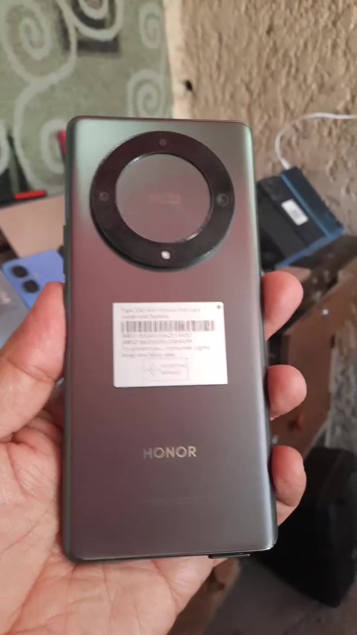 السلام عليكم 
هونر x9a5G
مكفول نظافه ١٠٠/١٠٠
ملحقات شاحنه فقط ٤٥ واط اصليه ضمان ٢٤ ساعه اي خلل يرجع 
السعر ٢٥٠


**إذا كنت صاحب هذا الإعلان وتريد حذفه لأي سبب، رجاءا أرسل رسالة إلى الدعم الفني**