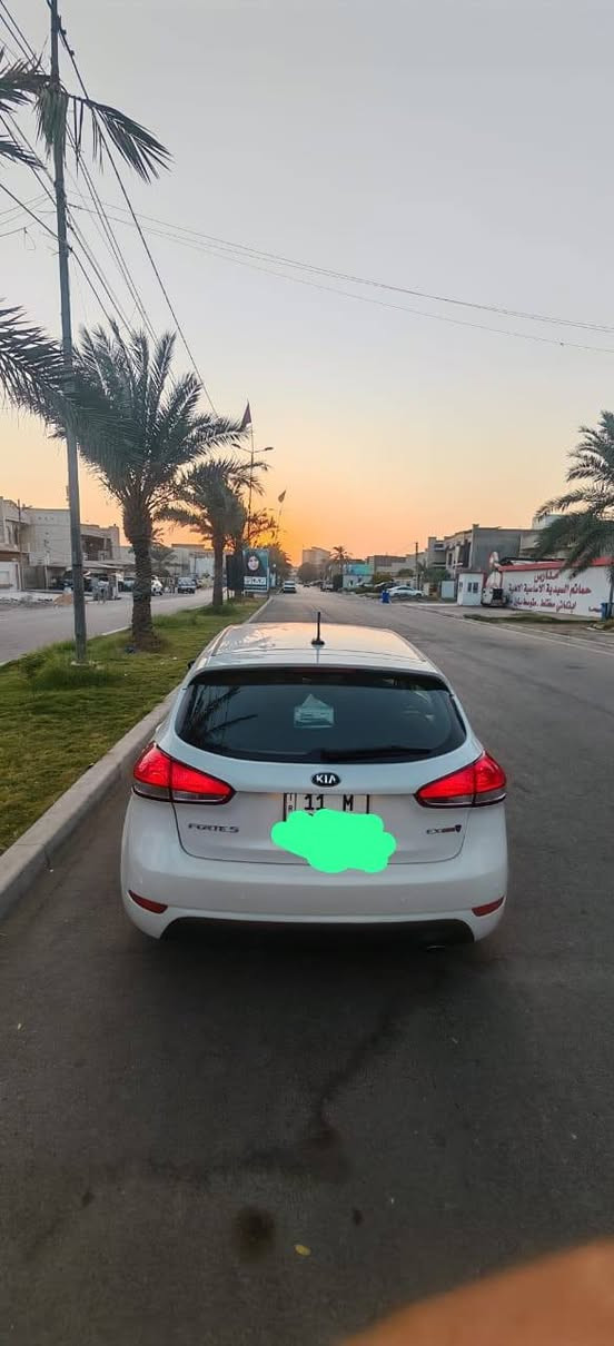 السلام عليكم
كيا فورتي هاج باك سياره وارد أمريكي موديل 16
محرك2000 جي بي اي
سياره خير من الله 
ماشيه 60 
صبغ بنيد بلا ضربه أثر شخوط بلا ضربه 
سياره بيها حادث جاملغ خلفي مال امريكي
سياره بيها ملاحضه قطعتين بارد 
السياره بدون دواخل بود ار باك بدون شاصي 
صدر خلفي امامي جديد
تايرات جديده 
باتري جديد
سياره جدآ نظيفه مابيها نقص 
مواصفات السياره :
تحكم ستيرن جهتين 
كروز سرعه
شاشه كاميرا 
أشار بالمري مري شفط
لد ليلي نهاري 
رقم  بغداد مميز
سنويه هزه كله جديد
السعر:114 وبيها مجال حك الجيه
العنوان بغداد السيديه 

***********
