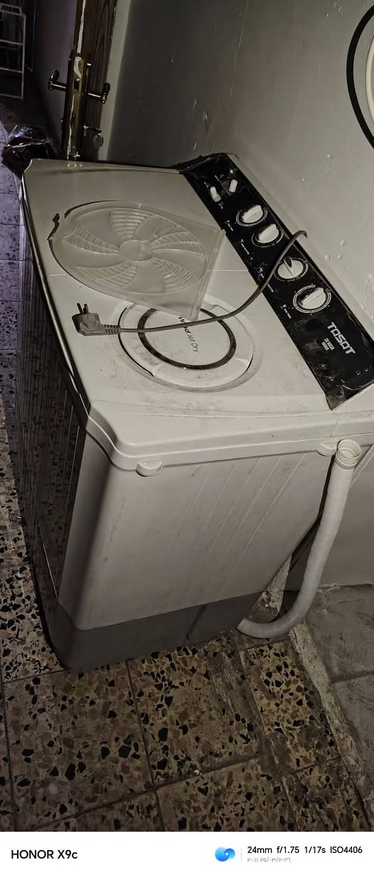 غراض للبيع غساله 100
مجمده 6 قدم 100 نضيفات اخو جديد
تواصل ***********
