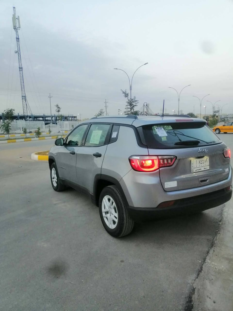 اللهم صل على محمد وال محمد
جيب كومباز 
رقم واسط 
موديل 18 
فول مواصفات 
ماعد الفتحه 
تشغيل بصمه 
العنوان الناصريه الغراف 
اتصل واستفسر ***********
