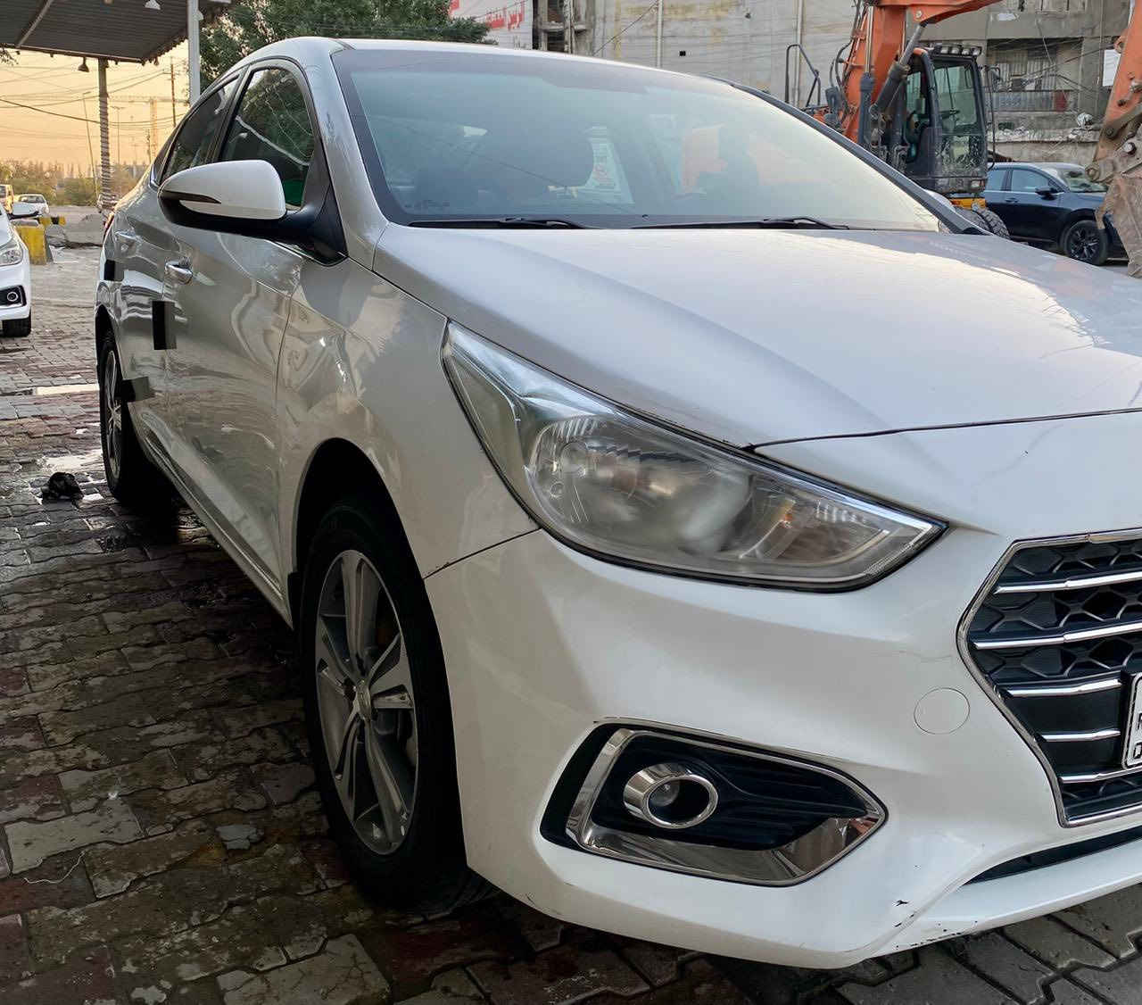 السلام عليكم اكسنت 2019 خليجيه فول مواصفات بيه قطعتين صبغ وباردات بسيطه السياره نضيفه كير مكينه مكفول تخم تاير جديد مكاني بغداد المشتل غير متواجد على الفيس 
***********
