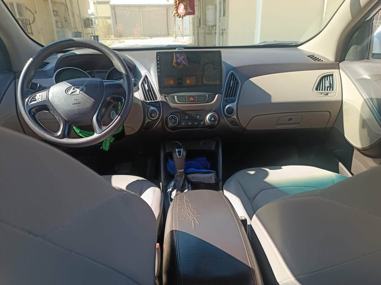 السلام عليكم توسان موديل 2015 خليجي مكفوله من الصبغ والباردة(كفاله عامه)بني راما ترهم مراوس وبيع السعر165 وبيها مجال الاتصال ***********/***********(مكانها الحله)
