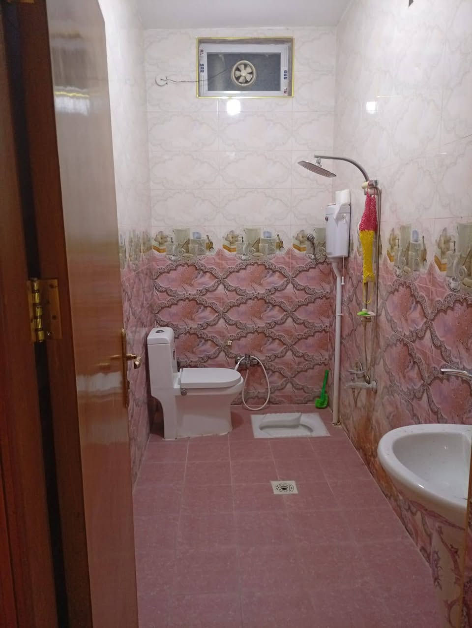 💥  دار اللآيجار (( كوت الحجاج .  )) بناء حديث 

💥 مساحته/ 350م

💥  ثلاث طوابق منام عدد 10 وصاله ومطبخ وصحيات

💥  شارع /  10م 

💥 سنة البناء 2022

🌀🌀

💥 متوفر جميع العروض تجاريه سكنية من قطعه ارضي ودور 

💥 نستقبل جميع العروض من بيع وشراء و دور وقطع ارضي وتجاري 

الاستفسار اكثر 

📞***********

📞*********** 

📞*********** العروض تجاريه 

🏪 متواجـدون يـومـيـاً لإسـتـلام عـروضـكم وتـوفيـر أفـضـل خـيـار يتنـاسـب مع طلبـاتـكم 🏪
