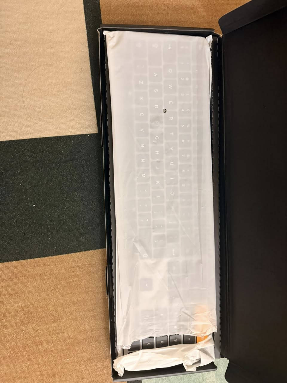 كيبورد بهذا الشكل الانيق 
السعر ١٠ الف 
توصيل متوفر


**إذا كنت صاحب هذا الإعلان وتريد حذفه لأي سبب، رجاءا أرسل رسالة إلى الدعم الفني**