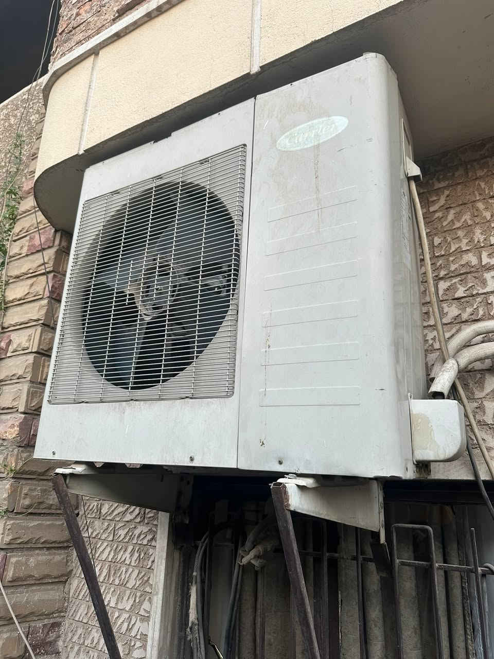للبيع كارير 3 طن تبريد ثلج 500 الف نهايته مبدل بي كمبريسر سببع البيع كهرباء ماعندي
*********** مكاني بغداد المشتل
