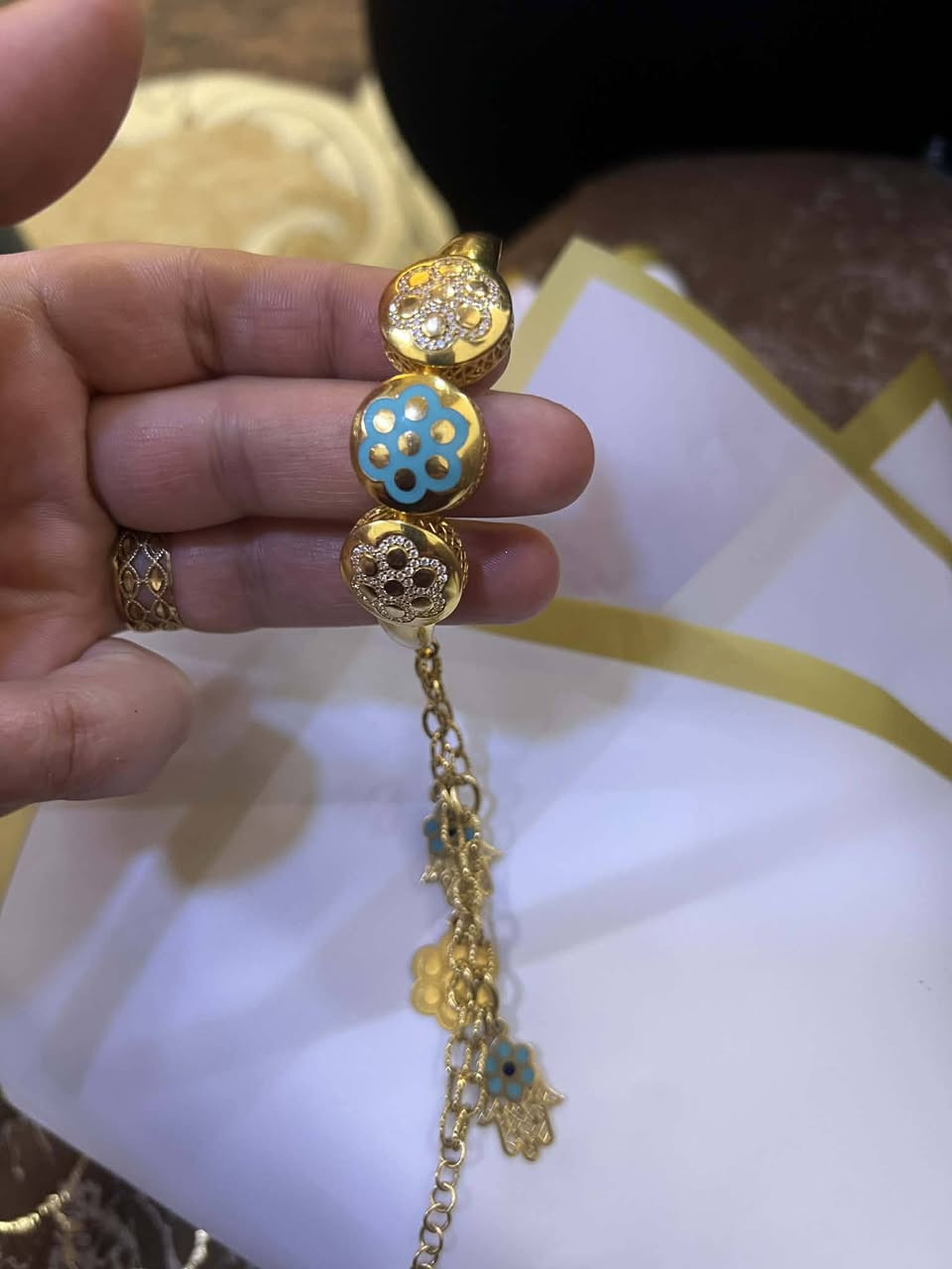 سلام عليكم صياغة ومجوهرات نور المصطفى يوجد ذهب نص اجور وذهب خليجي لبيع وشراء كافه المصوغات الذهبيه  موقع المحل موصل حي سومر مقابل مرطبات الفرح زورونا وهلاوسهلا بزبائن الكرام


**إذا كنت صاحب هذا الإعلان وتريد حذفه لأي سبب، رجاءا أرسل رسالة إلى الدعم الفني**