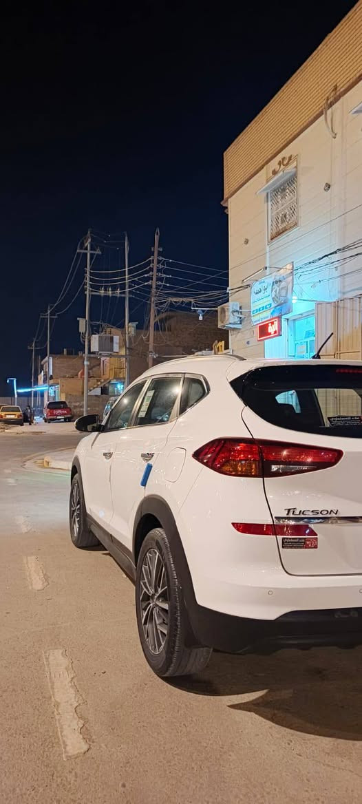 سلام عليكم
توسان ٢٠١٩مكفوله من صبغ من البارد خمس عدسات ماشية ١٠٨كشن كهرباء جلد داخل صاج شاشة جبيره رقم بغداد السعر ١٧٨وبيه مجال شي بصيط لا ستفسار على رقم ***********
