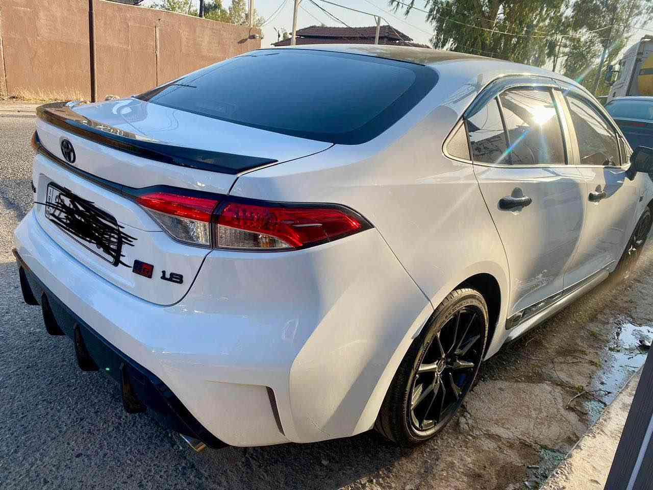 سەیارەکە بێ سبوغە ٣٠ هەزار رۆیشتوە فول فول مواسەفاتە کوشن جلدی کارەبای و شاشەی خەلفی
تەنها دو قۆپی لە سەقفی هەیە داوای ١٧٠$ وەرەقە و مەجال بۆ زانیاری زیاتر پەیوەندی بکەن بە *********** أربيل, العراق
