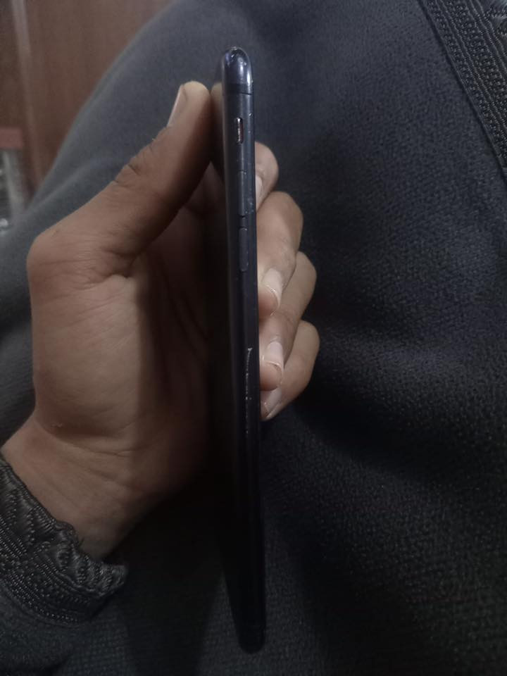 متاح ايفون سفن بلاس 
بي عطل بس الكامره متشتغل 
سعره 105الف 
رقم: ***********
العنوان هيت
