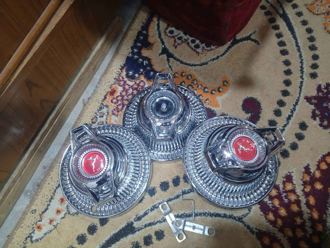 سلام عليكم غراض تكتك البيع مكلف بلنشر مكان حي العامل رقم ***********
