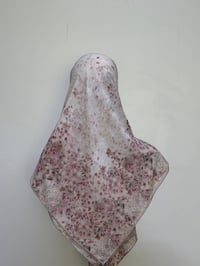 قماشة حرير • قياس ١٤٠ • ألوان صيفية