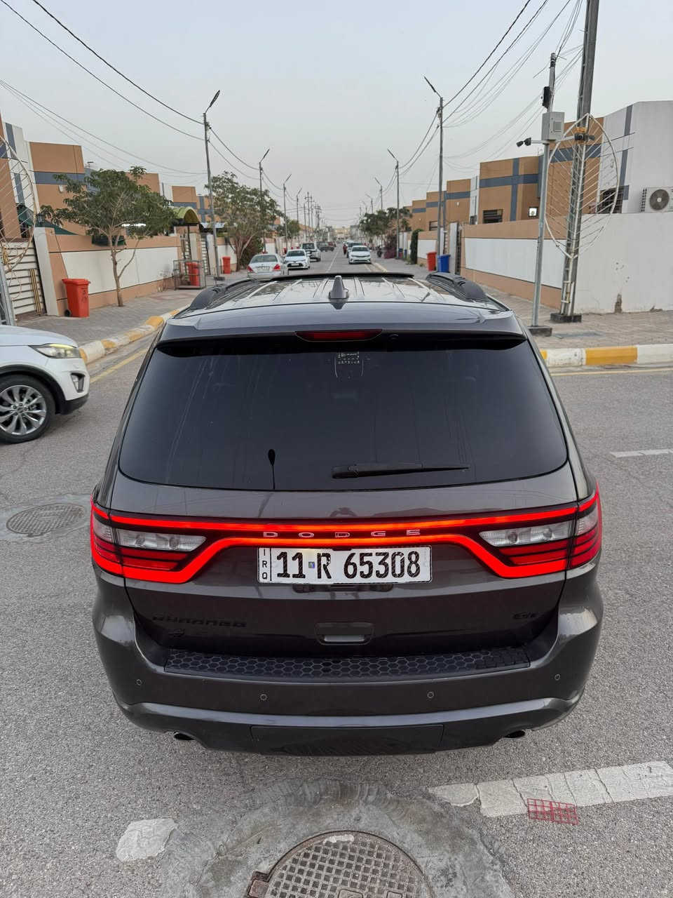 السلام عليكم للبيع او مراوس ويه لاندكروز محدث محرك 8
دوج دورنكو 
الفئه GT بلاص
موديل 20
سياره ماشيه ستينات
فتحه 
كشنات خلفيه منفصله
شاشه كبيره
محرك 3600
تبريد 3 قطع 
السياره وارد امريكي 
حادثه جاملغ وباب ايسر و كم اصبع بارد جاملغ ايمن
بدون دواخل طبعا  
رقم بغداد الجديد
بدون ايرباكات اماميه فقط ايرباك الكشنات
سياره نظيفه وجاهزه بدون اي مصرف من التاير للسلايد
مواصفات الدورنكو معروفه 
مكانه بغداد 
السعر ب233$ 
صور الحادث مع الصور
واي استفسار اني حاضر 
***********
مكاني بغداد حي الأعلام

