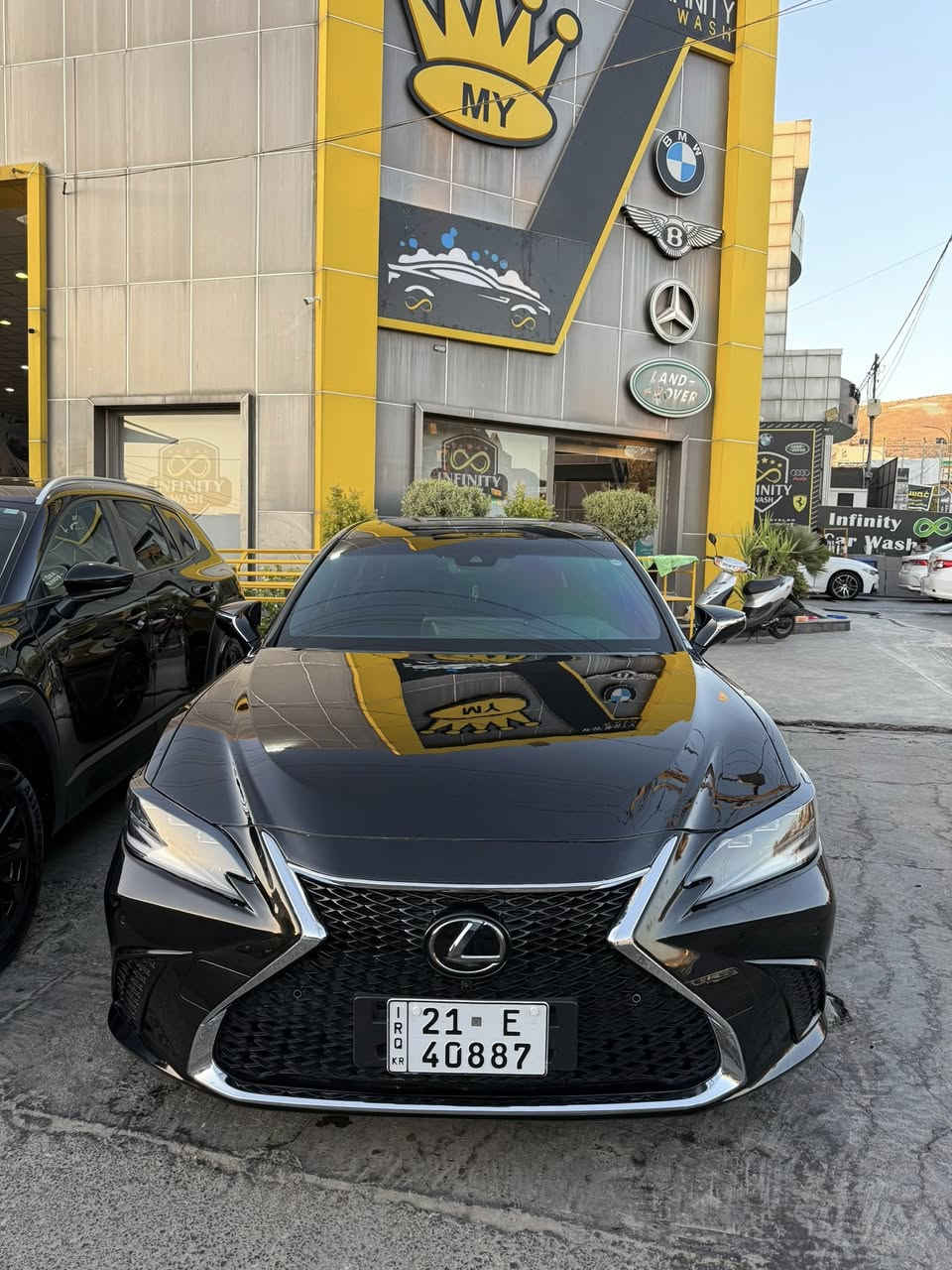 Lexus Es350 Fsport V6
2023

رقم الشاصي 
58AJZ1B19PU142036
فول مواصفات ١/١
السعر ٣٢٥ و بيها مجال
***********
السليمانية
