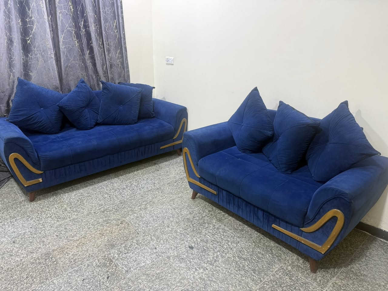 طخم للبيع تسع مقاعد


**إذا كنت صاحب هذا الإعلان وتريد حذفه لأي سبب، رجاءا أرسل رسالة إلى الدعم الفني**