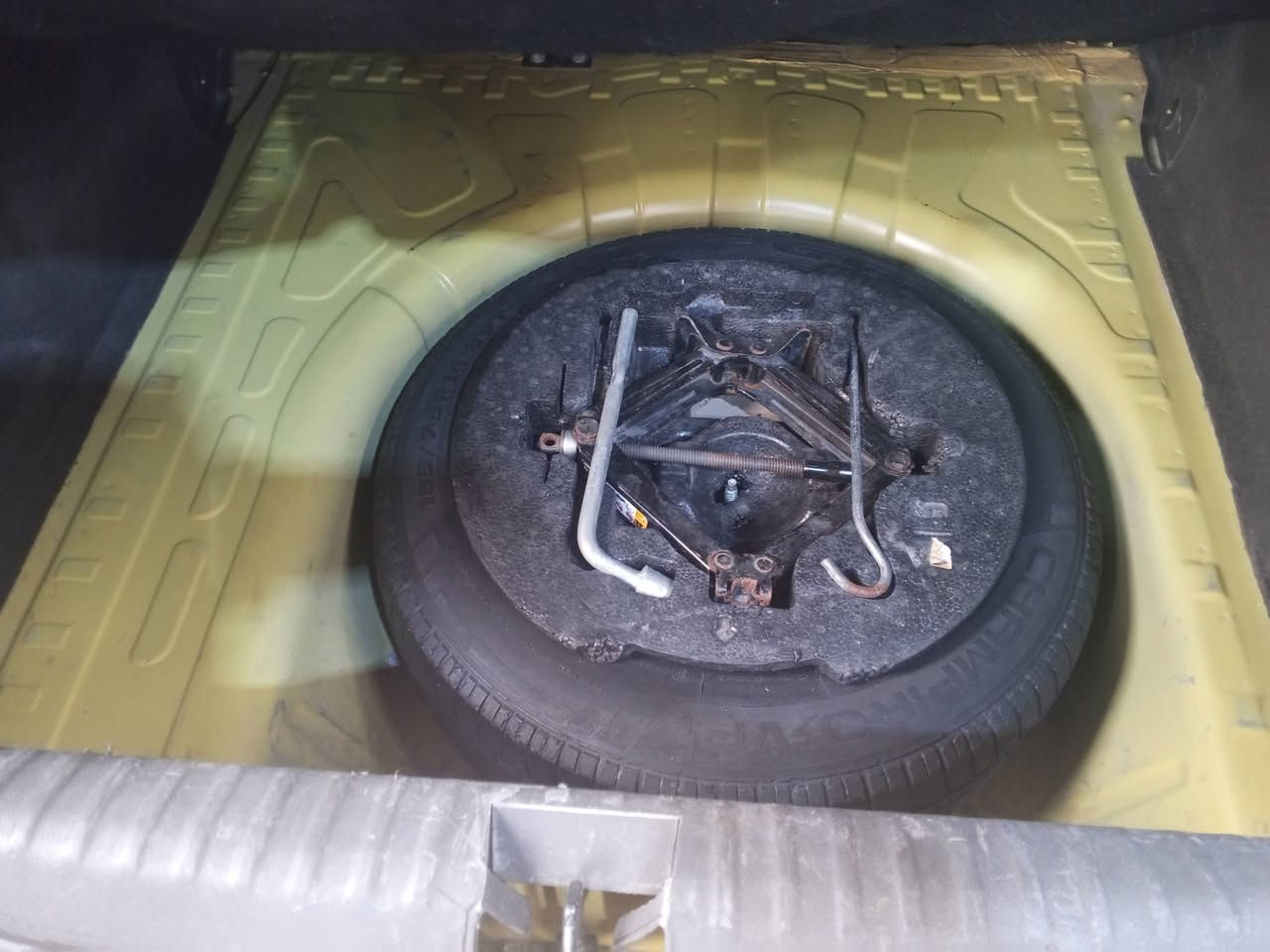 شوفرليت كوبلت 2016 رقم بغداد دولي مصفره هيئه وغرامات سياره جديده جدا جدا ماشيه 160الف
بيه مكانين صبغ موضح بلفديو داخل المنشور
محرك وكير وتبريد وصدر وكهربائيات كله ممتاز
سعره 76ورقه مكاني بغداد للاستفسار 
‏‪***********‬‏
