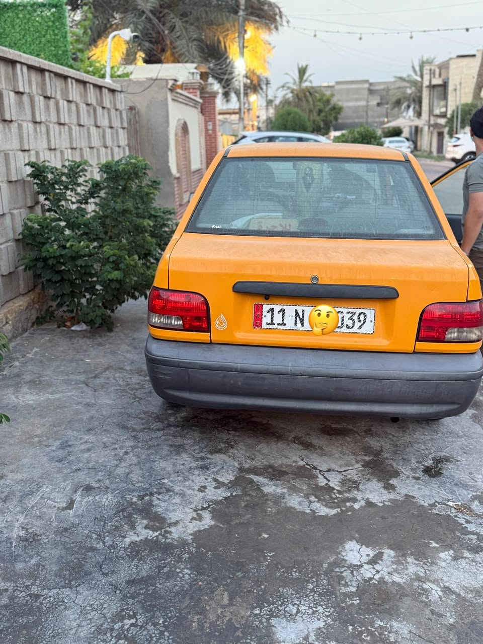 السلام عليكم شباب. سايبه 🚕 مديل ٢٠٢٣ كفاله عامه ☑️عده جاملغ الخلفي مصبوغ او جاملغ.  لأمامي بي بارد باقي سياره كفاله كير مكينه كفاله صدر جديد تخم تاير جديد. ماشيه ٩٠ سنويه اب بسمي  مكان بغداد الشعله ‭+٩٦٤ ٧٧٤ ٦٨١ ٥٩٠٦‬تصال بس وتساب
