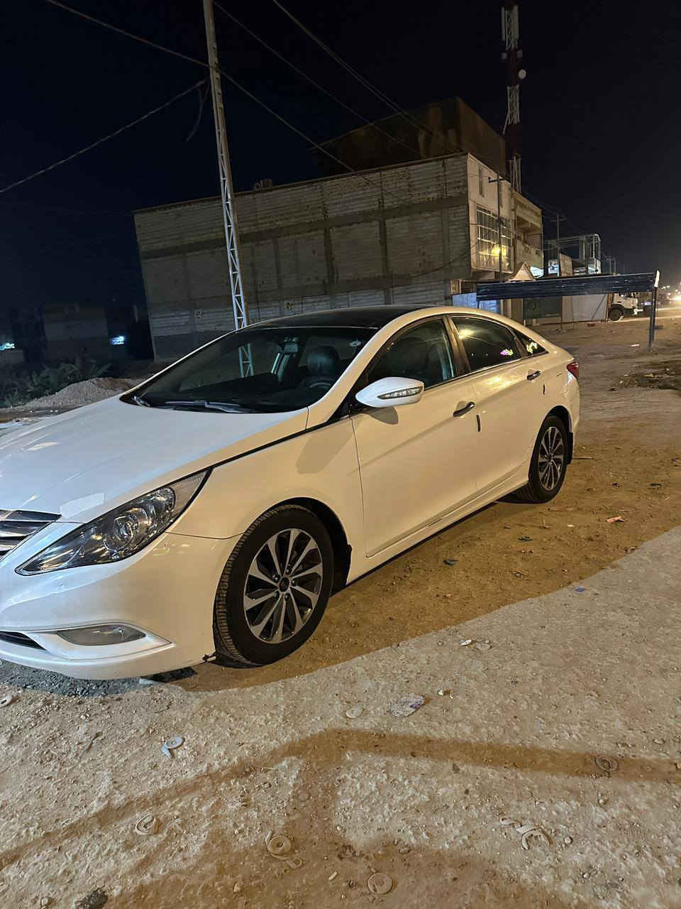 اسلام عليكم سوناتا 2011 خليجي مكفوله من كل صبغ بارد شبر فقط بالباب.فقط.
 . سنويه بأسمي لل2030 رقم انكليزي سعر جدآ مناسب .128 وبيه مجال قليل. مكان سياره بابل.
***********
