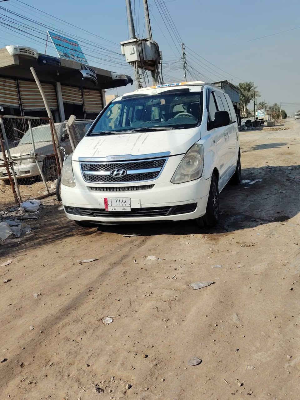 سلام عليكم 
ستاركس 2008 مفتوح محور مسكر 7
سنويه ل28 كفاله من ضربه معجون صبغ 
حداديه تخم تاير كير مكينه اكسل كفاله 

سياره جديده خط وبث 
مكان بابل القاسم . 
السعر ب135 وبيها مجال 
الاستفار.عل الرقم .***********.
